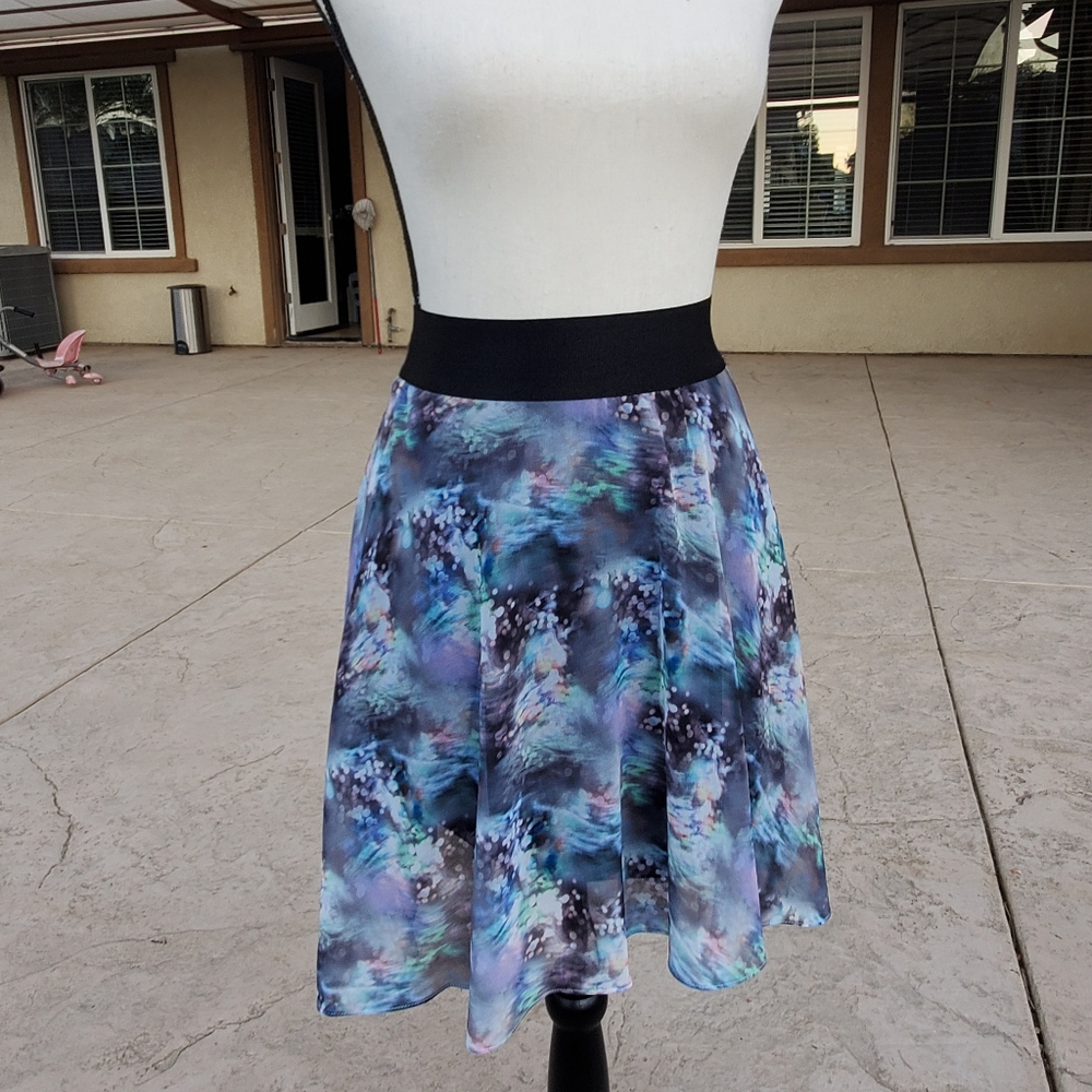 Bebe High Low Multicolor Mini Skirt - Picture 3 of 4